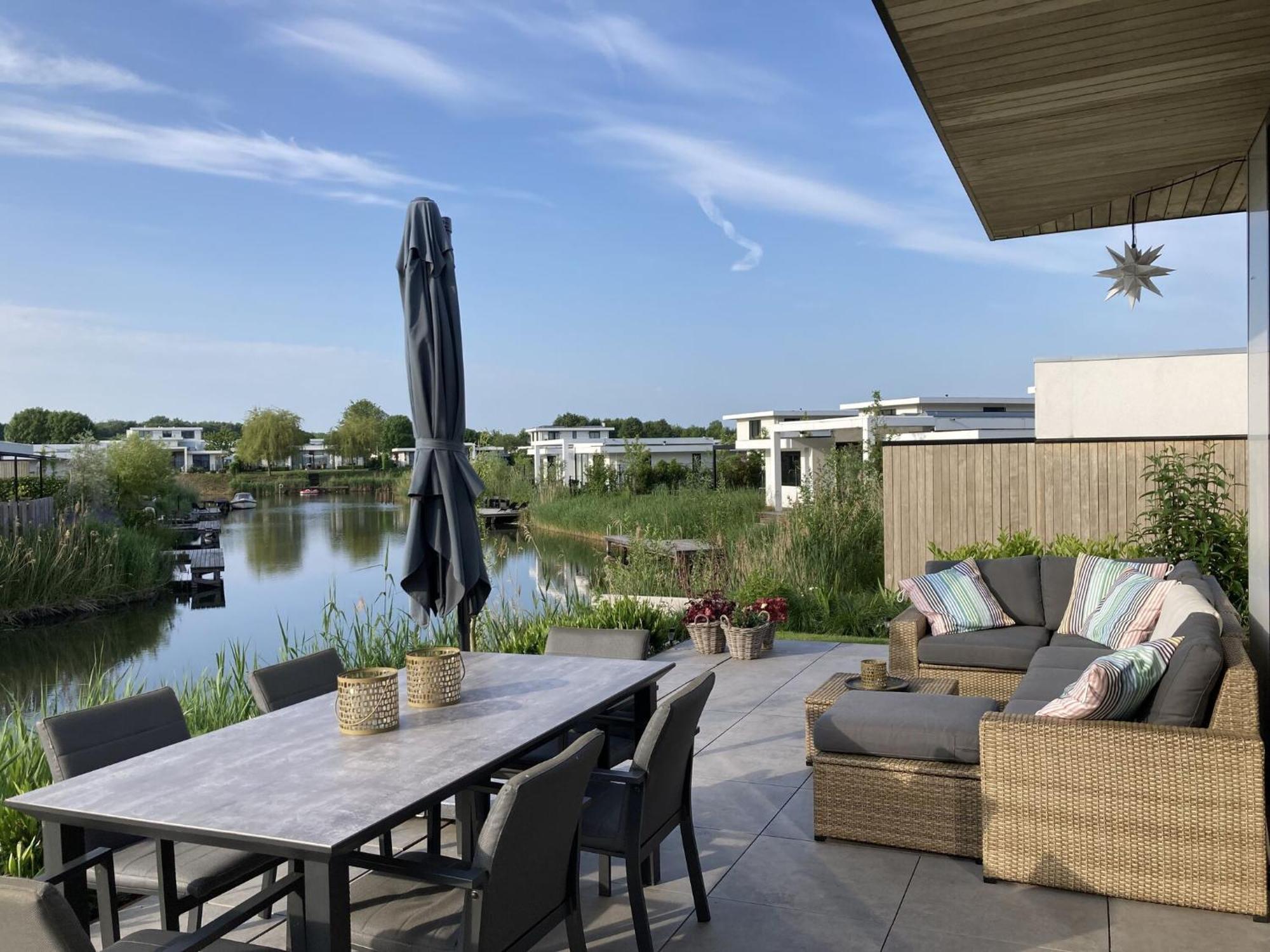 Family Villa With Garden And Jetty 제이볼데 외부 사진