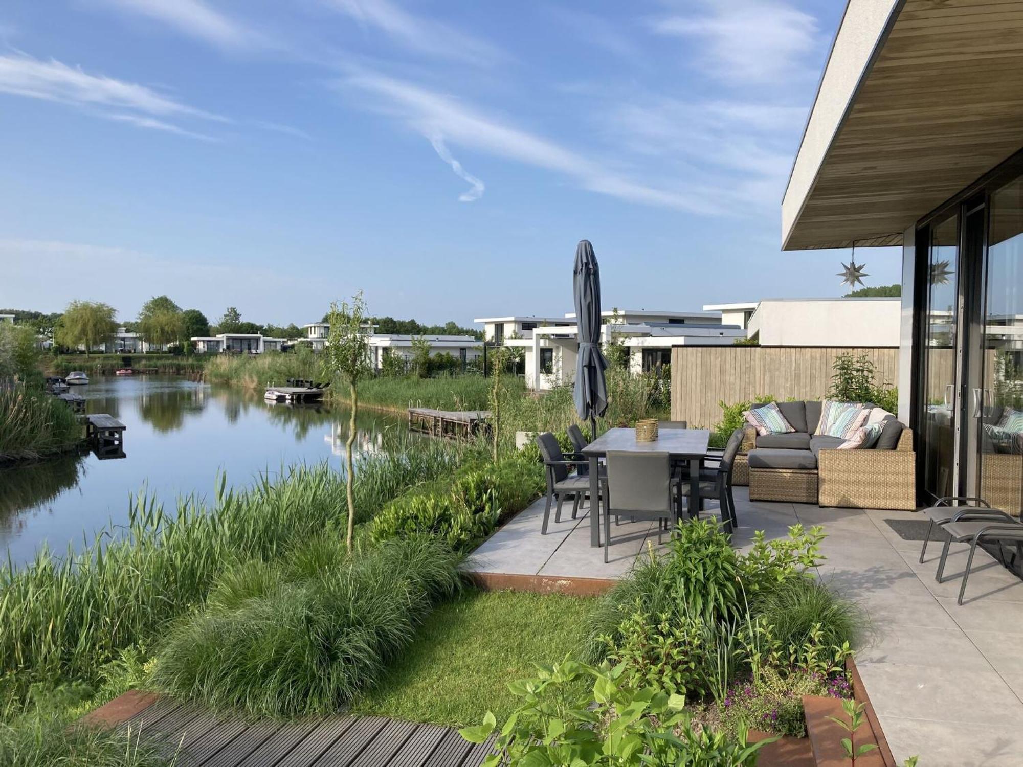 Family Villa With Garden And Jetty 제이볼데 외부 사진